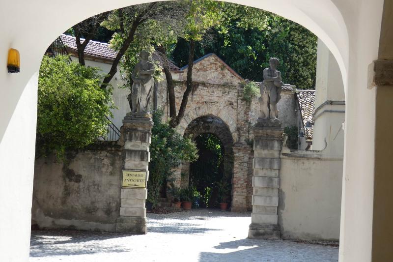 P1030368