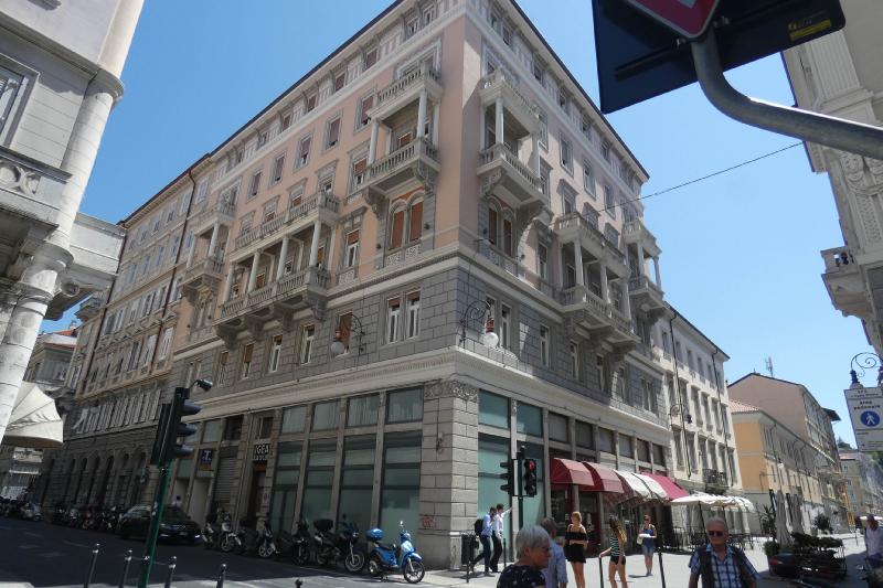 P1020775